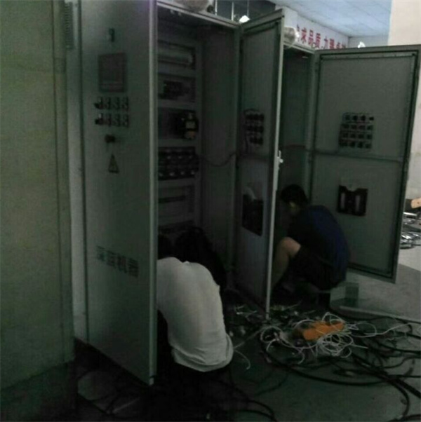 鐵人精神鑄就滿意服務 --致敬深藍機器售后服務團隊 鐵人精神鑄就滿意服務 --致敬深藍機器售后服務團隊